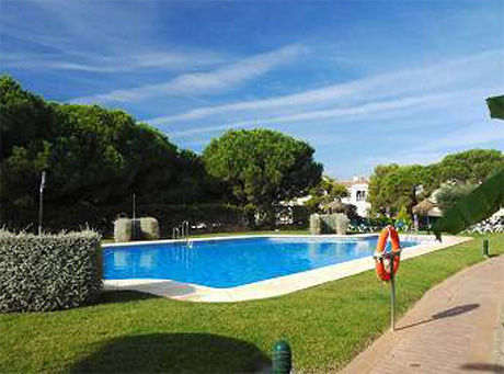 Garden Apartment for sale Saint Andrews | Cabopino Marbella other pool view